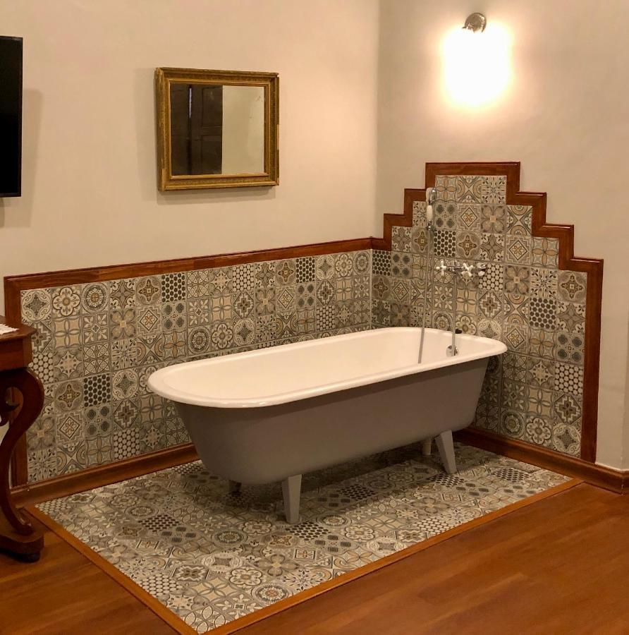 Hotel Casona Gloria Tarija Esterno foto
